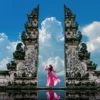 young-woman-standing-temple-gates-lempuyang-luhur-temple-bali-indonesia-vintage-tone_335224-365.jpg